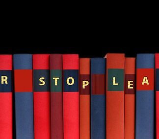 Czym różni się kształcenie od nauczania?