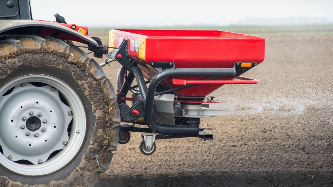 O czym warto wiedzieć podczas przygotowania cieczy opryskowej